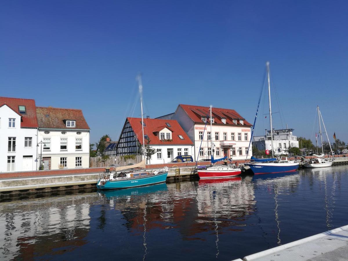 Fewo "Hafenblick" Ueckermunde Exterior photo